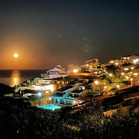 San Teodoro Punta Est Delizioso Monolocale Vista Mare Daire Dış mekan fotoğraf